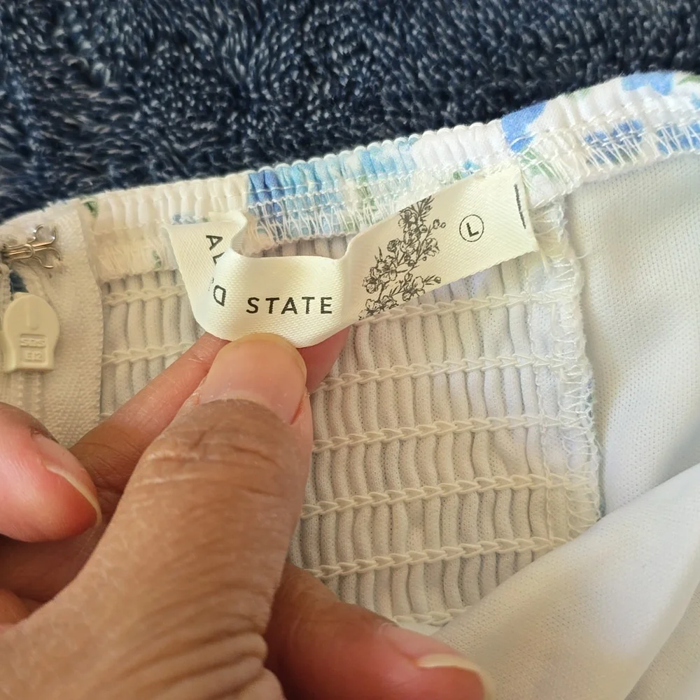 NWT Altar'd State Romper Size Large - Picture 4 of 7